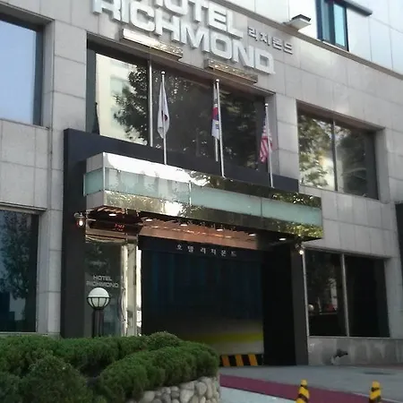 Richmond Hotel